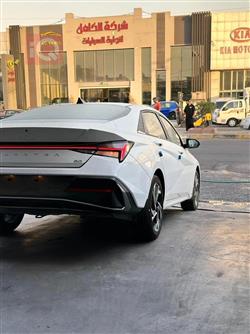 هیوندای ئەلەنترا